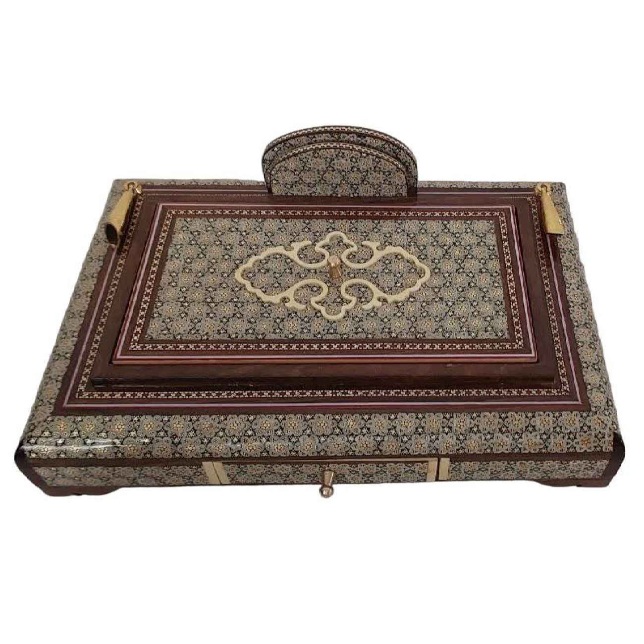 Main image of 实用与美观 – 手工笔筒，适合办公与学习空间