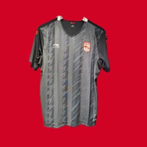 拖拉机足球俱乐部球衣 – 官方正品，适合真爱粉丝