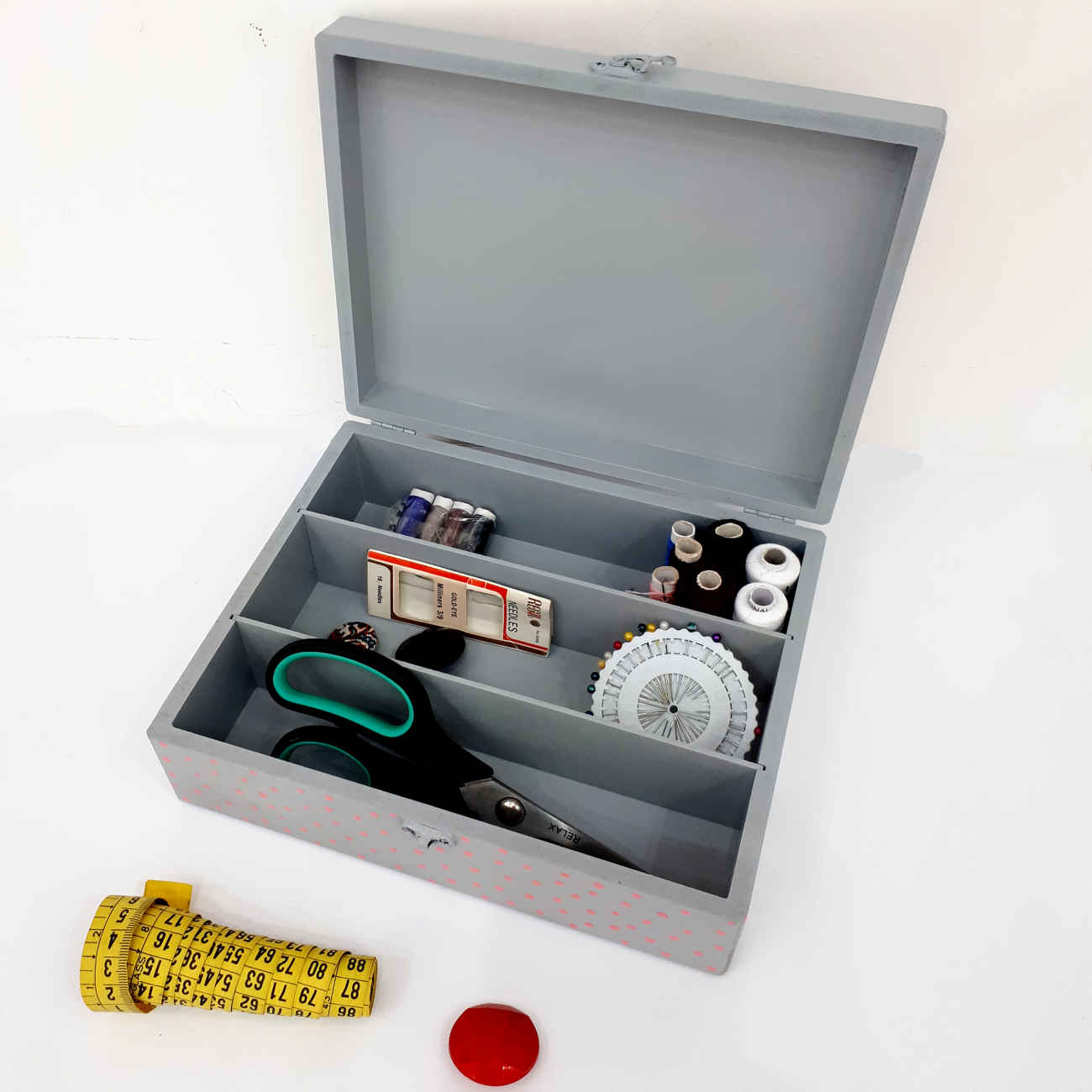 粉色木质缝纫盒——裁缝最佳收纳解决方案