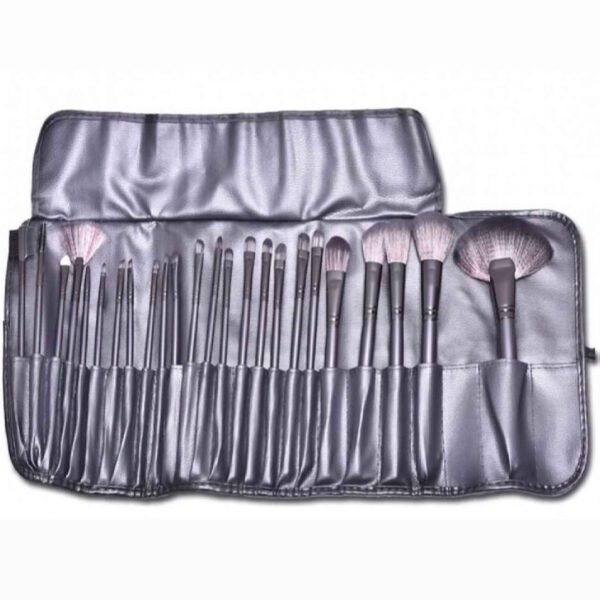 完整24件化妆刷套装 – 理想化妆爱好者使用