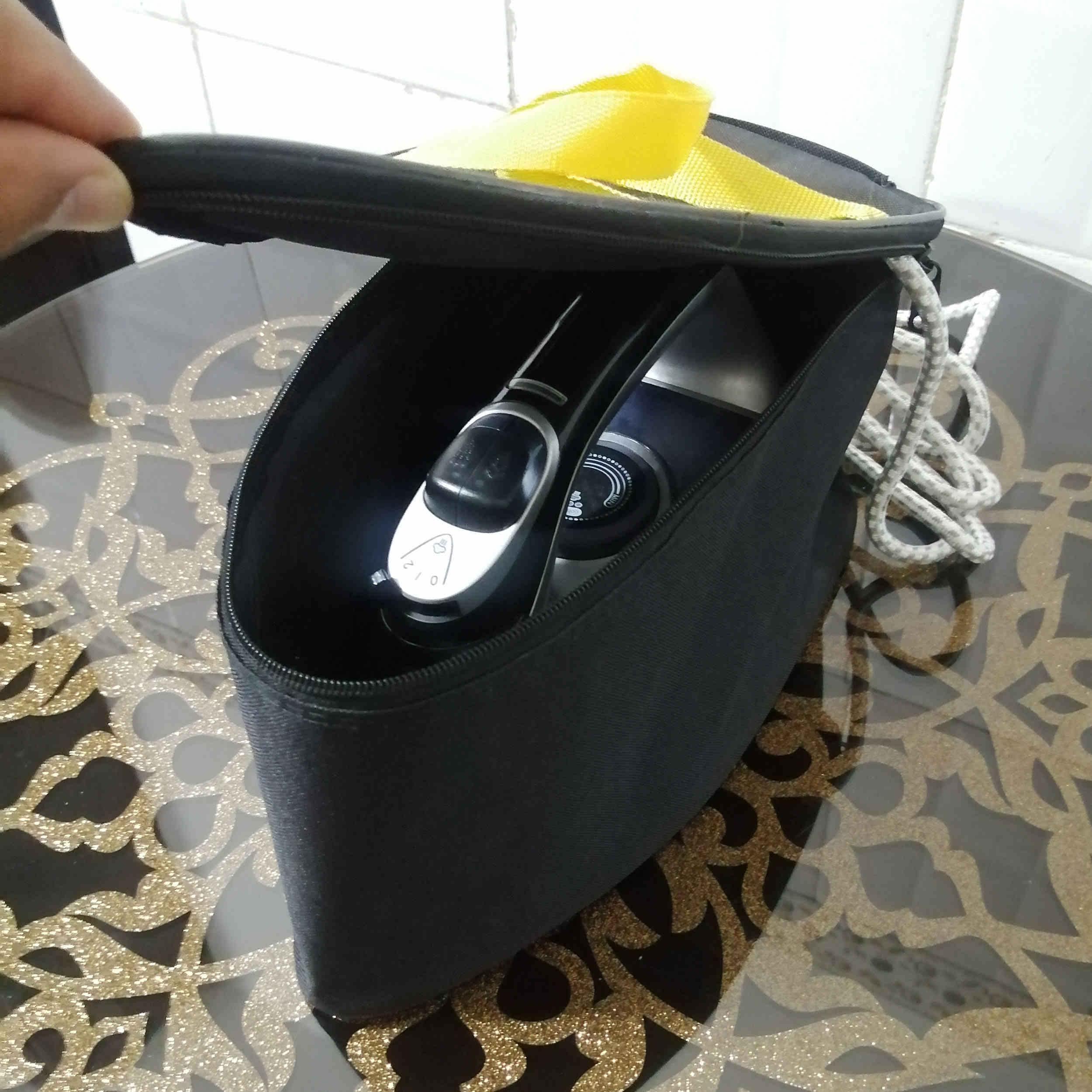 耐用铁质收纳盖 – 黑色设计，理想的安全收纳