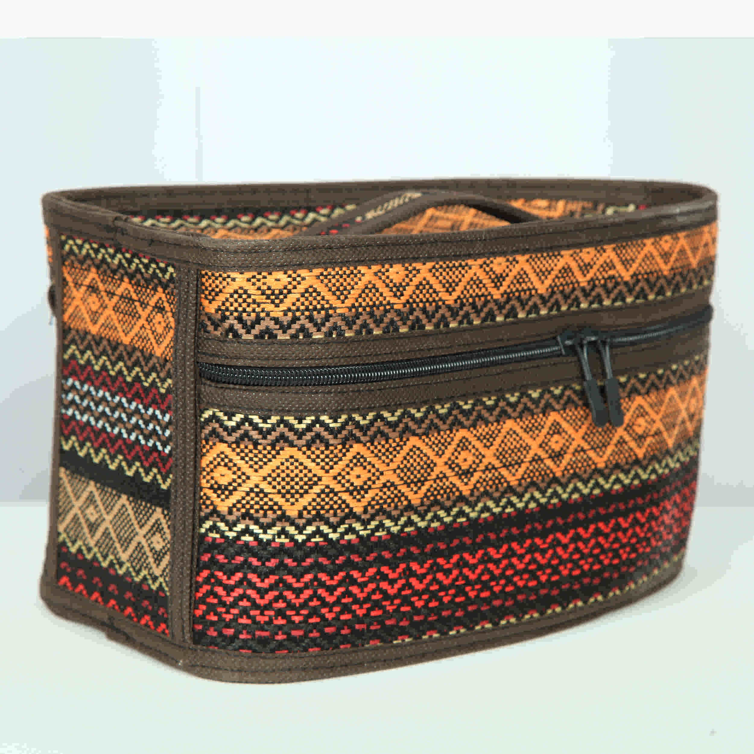 耐用铁质收纳盖 – 功能与装饰兼具