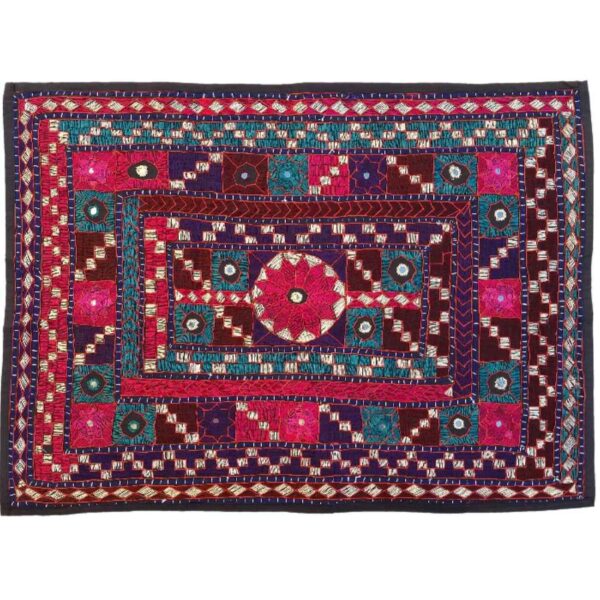 手工刺绣桌布——餐桌与礼品的完美装饰