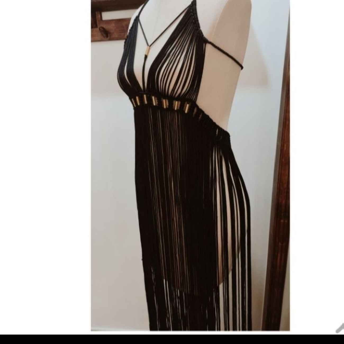 Main image of 手工流苏编织裙 – 海边散步理想选择，黑色