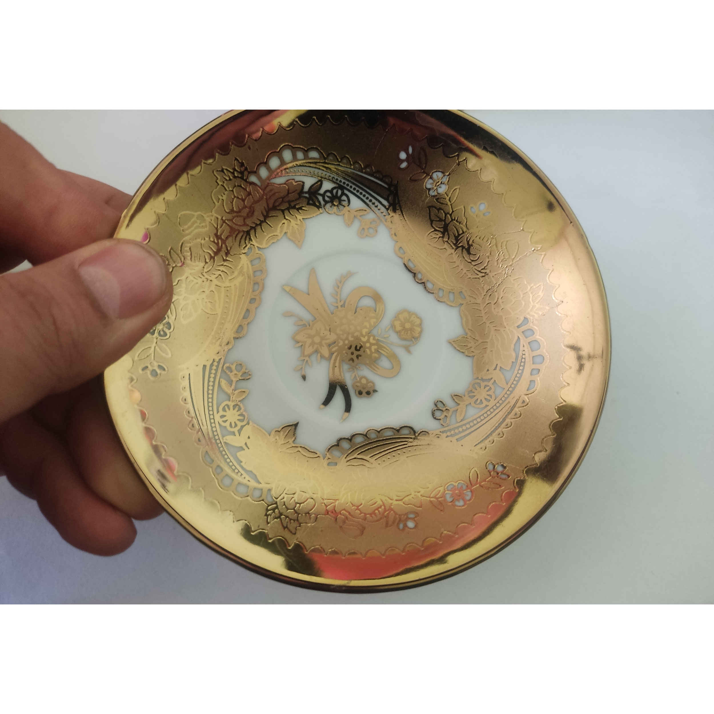 波斯茶托 – 灵感源自伊朗丰富传统花卉图案（6件套）