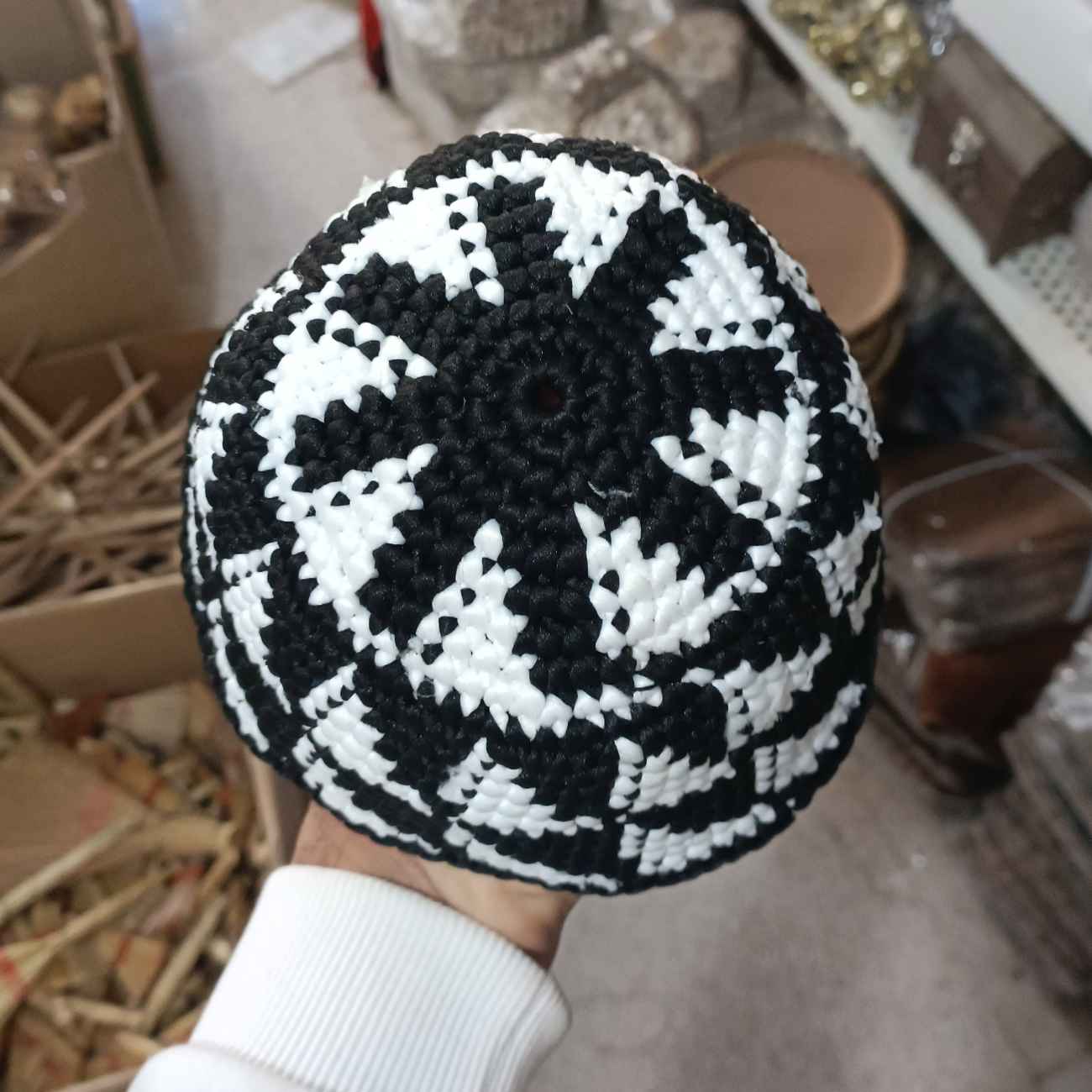 传统库尔德民族帽 – 儿童独特文化象征