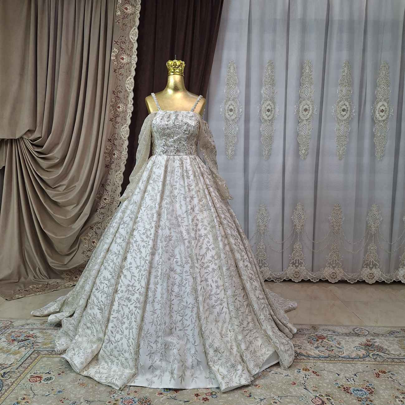 Main image of 婚纱 – 星空款式，优雅现代风