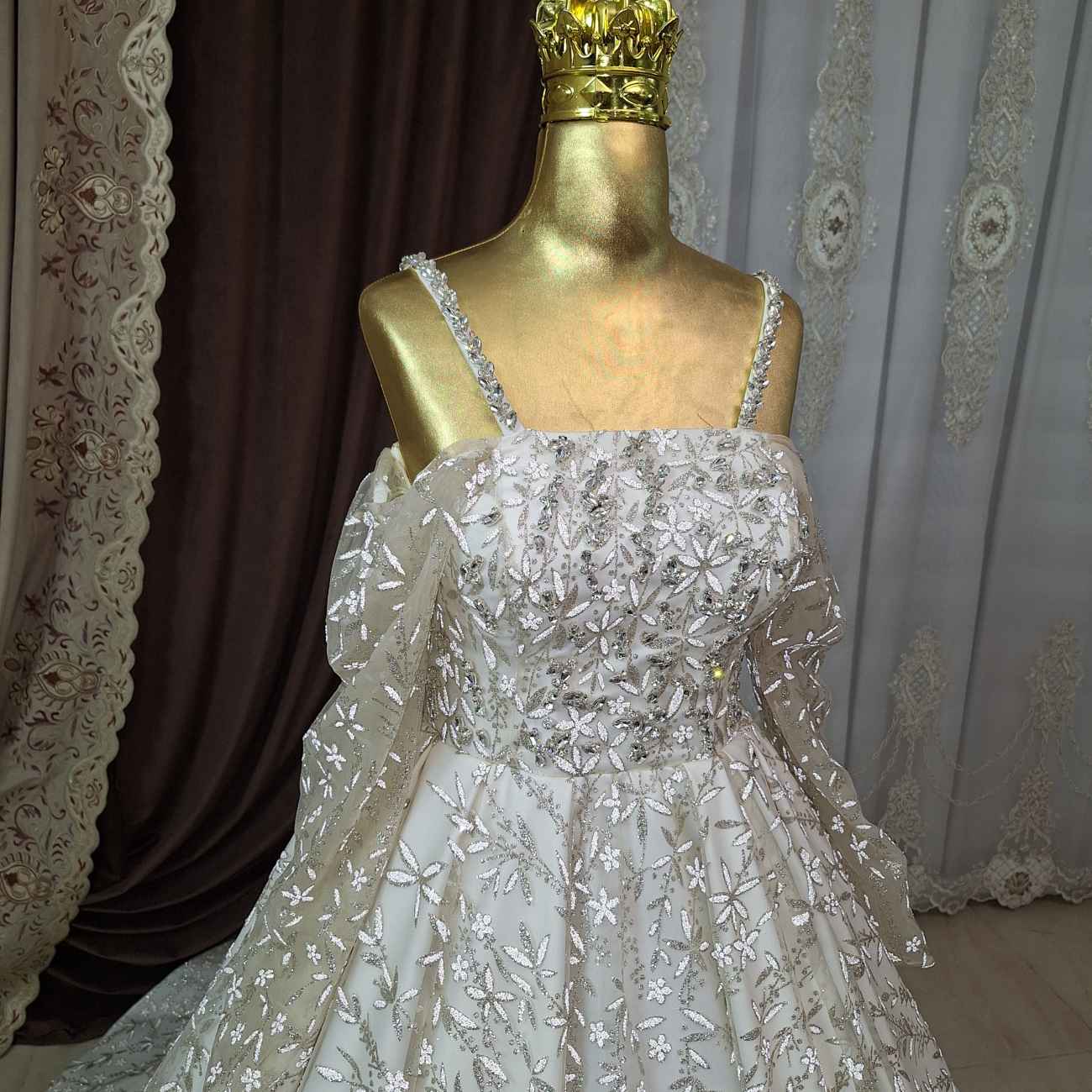 婚纱 – 星空款式,优雅现代风