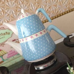 陶瓷双茶壶套装 – 送礼佳品，耐用，波点与花卉设计