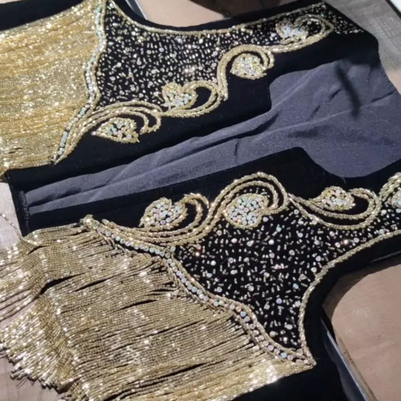 Main image of 手工库尔德传统马甲 – 传统与时尚的融合