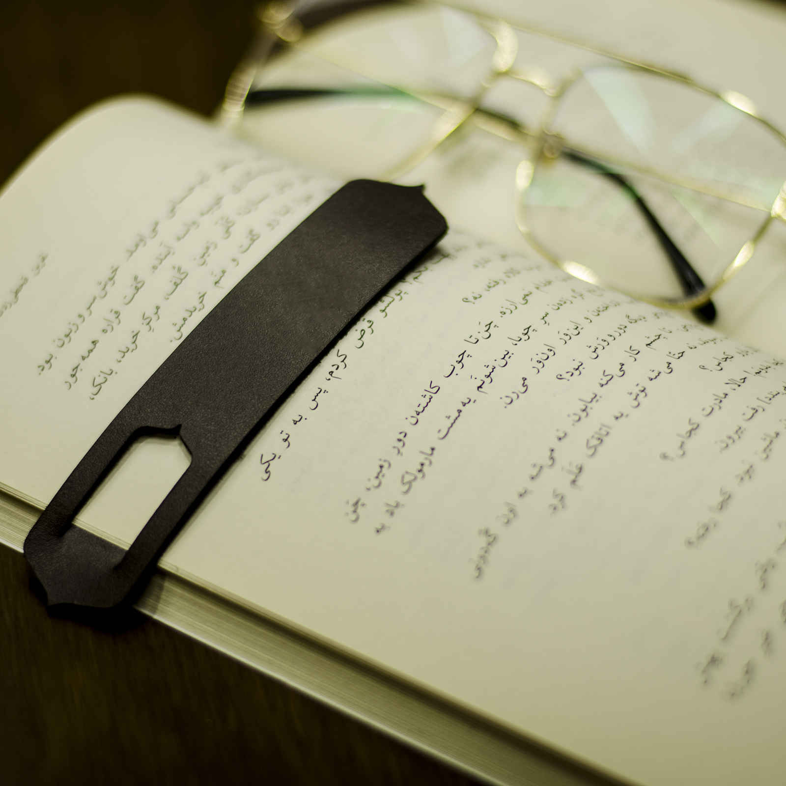 皮革书签 – 优雅的阅读饰品 (3个装)