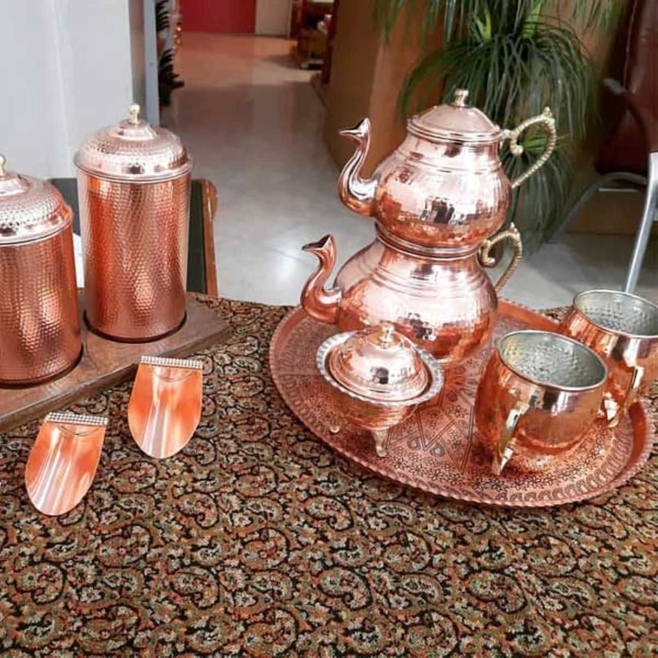 波斯铜茶壶 – 耐用炉灶用,传统锤纹 Artaxerxes