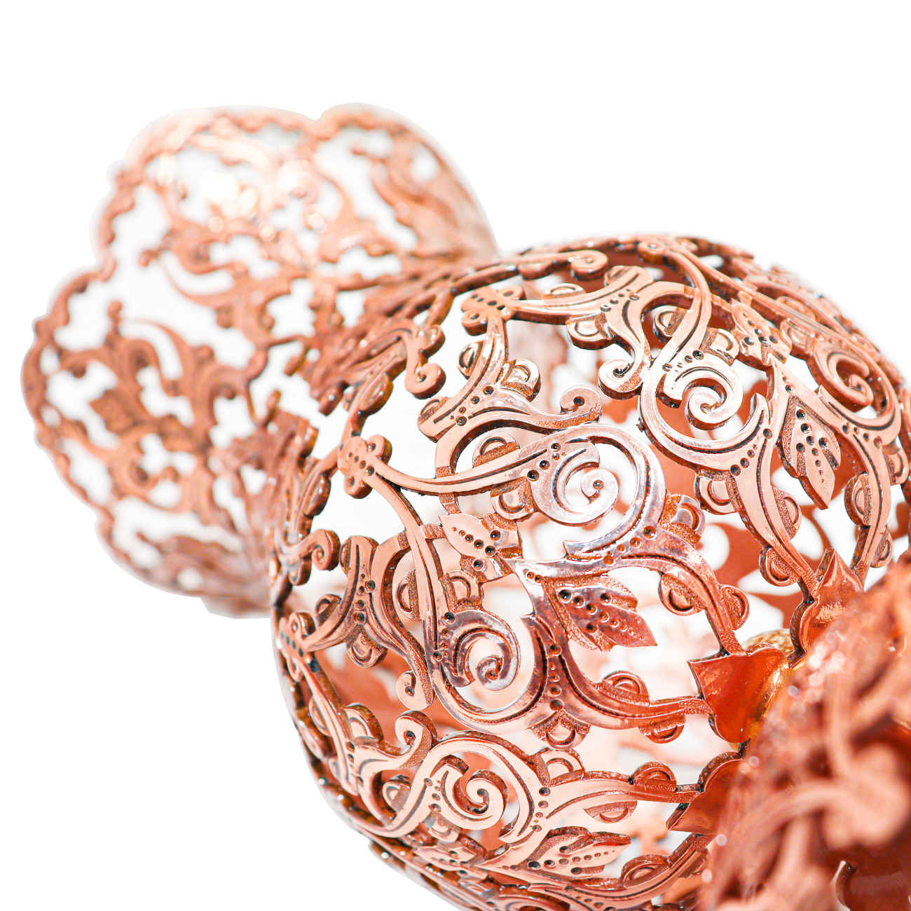 波斯铜镶绿松石镜框及烛台 – 家居装饰的完美之选