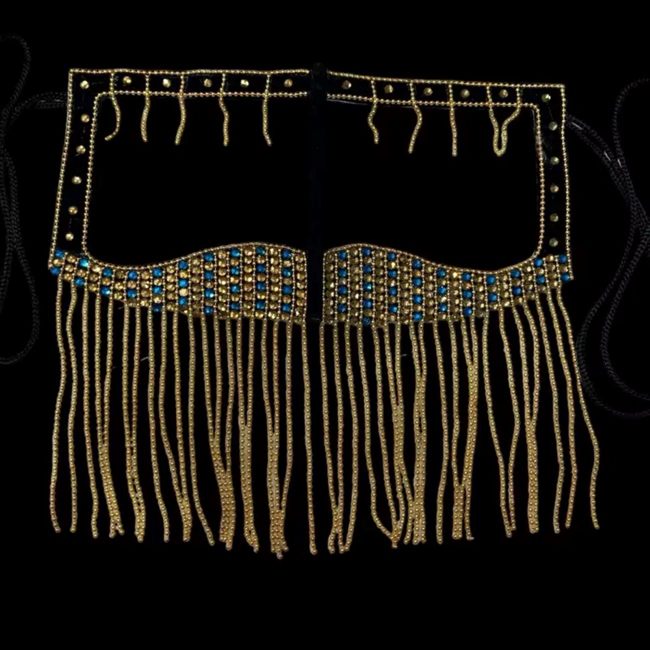 Main image of 镶水钻链条设计布尔卡 – 手工传统风格