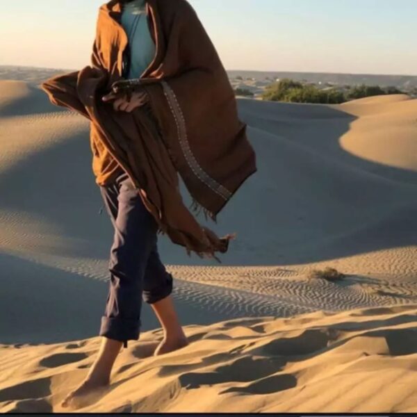 纯正阿富汗 100% 羊毛毯 – 柔软、温暖且奢华