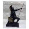 Thumbnail 2: 正宗罗马尼亚士兵雕像——坚固耐用，适合家居装饰与收藏