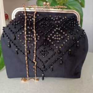 精美手工串珠刺绣包 – 美丽优雅设计