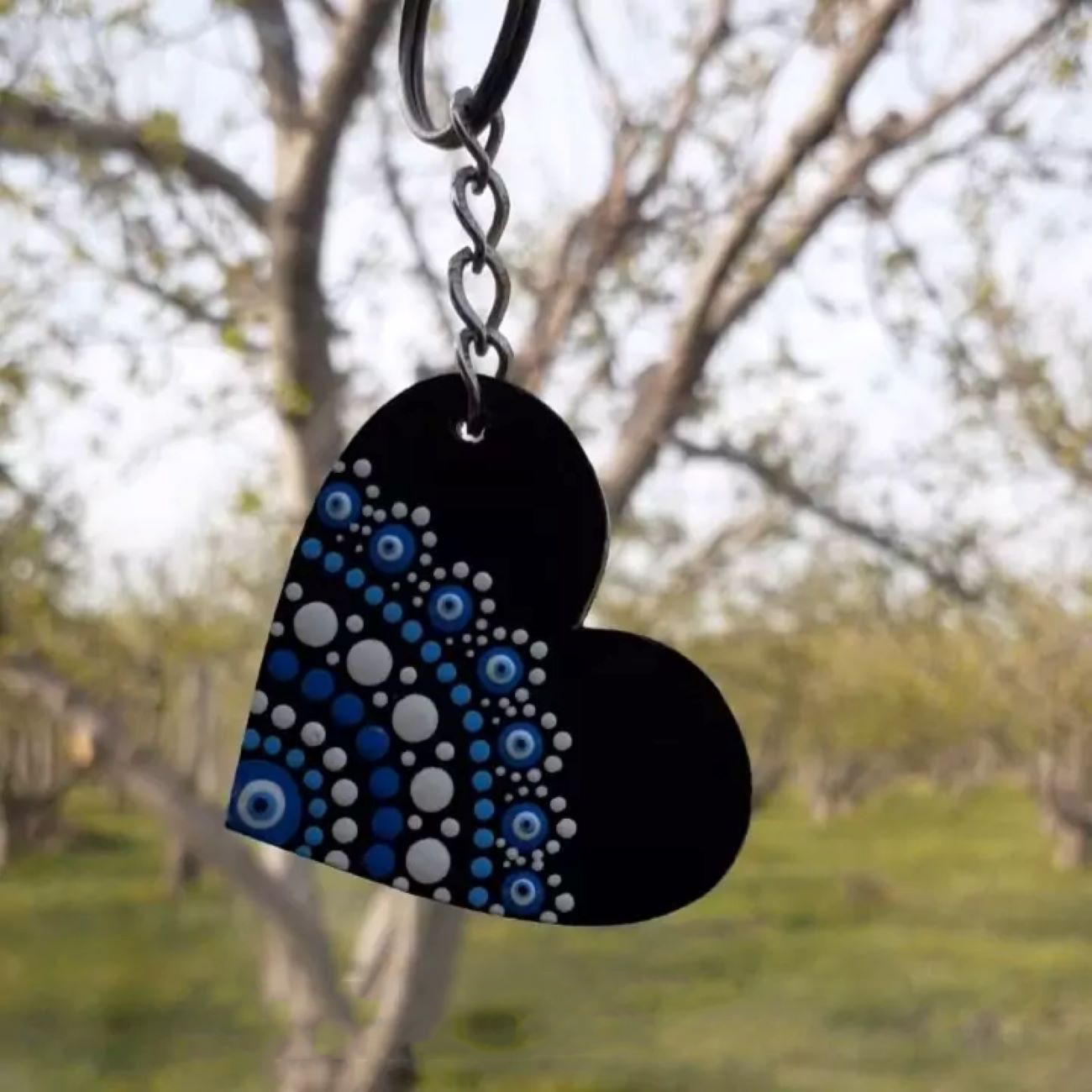 Main image of 手工邪眼钥匙扣 – 独特装饰护身符，用于精神保护