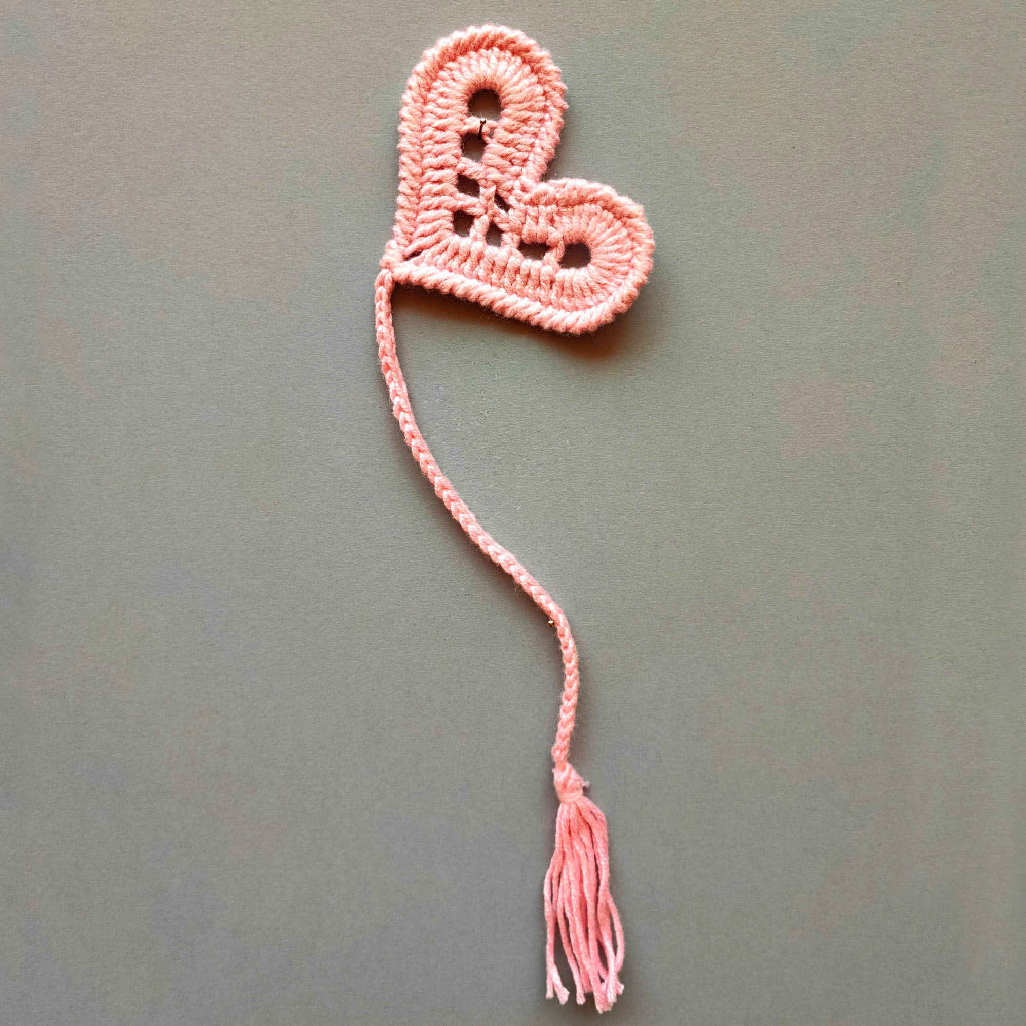 Main image of 针织书签 – 手工柔软，便捷翻页夹 (2个装)