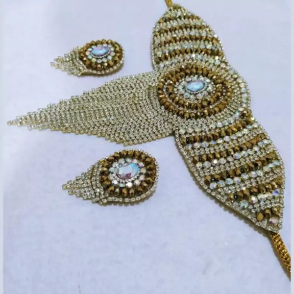 库尔德裙腰带配胸针套装 – 传统与优雅完美结合