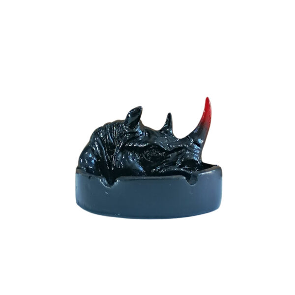 新奇烟灰缸 – 混凝土犀牛造型创意吸烟装饰