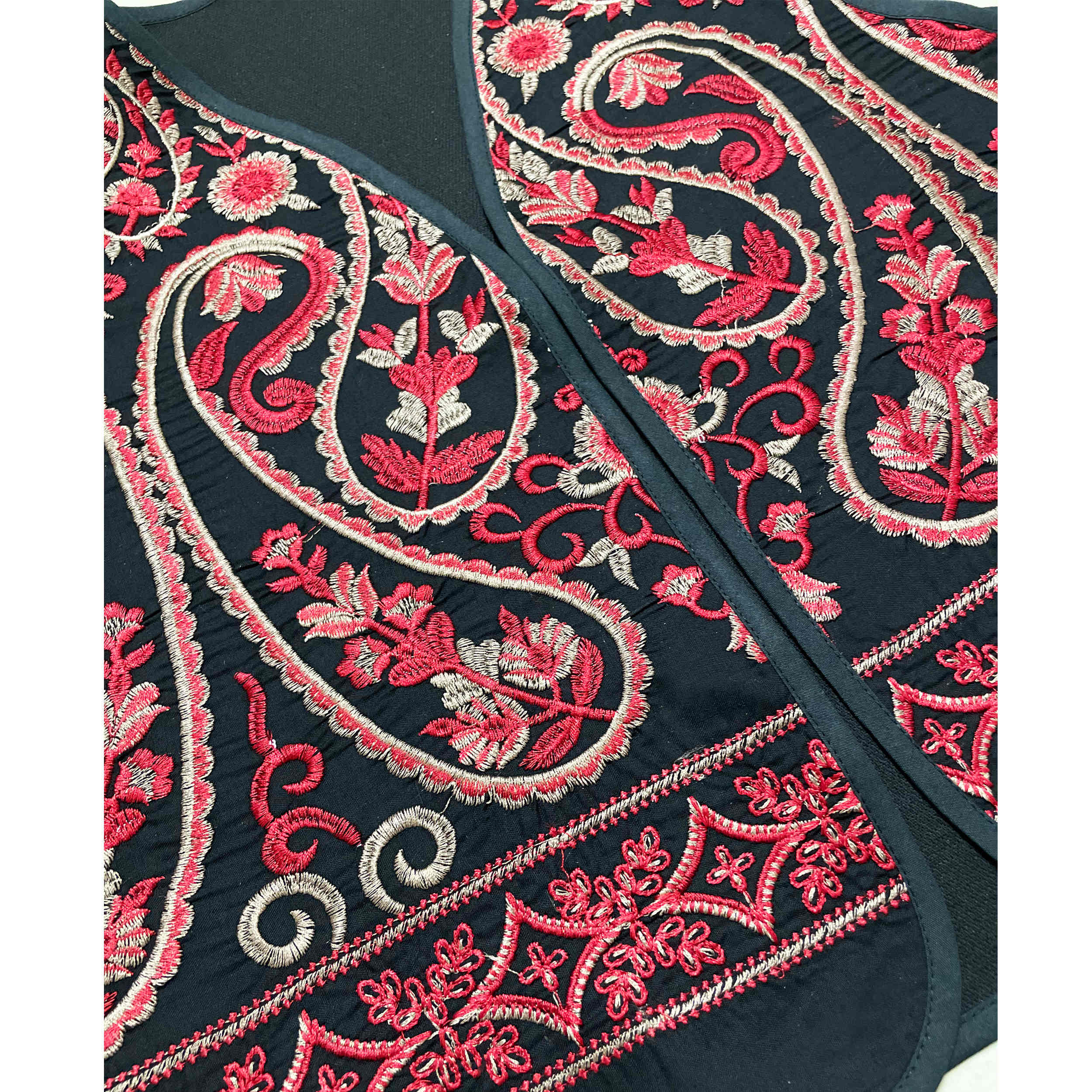 女士刺绣背心 – 红色花卉设计