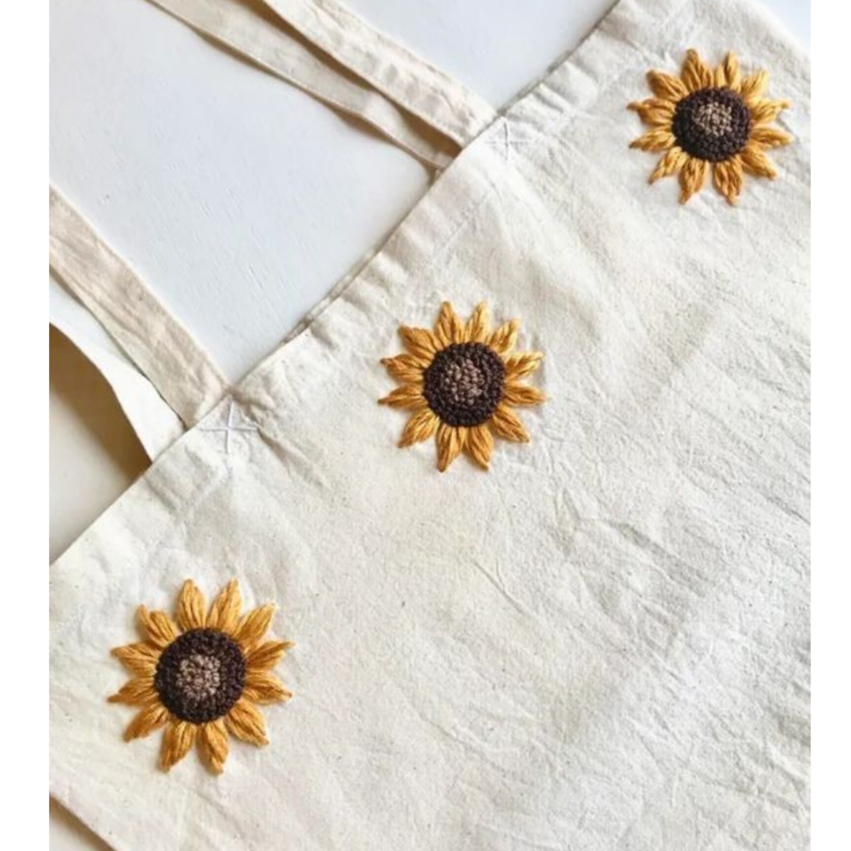 手工刺绣托特包 – 米色帆布