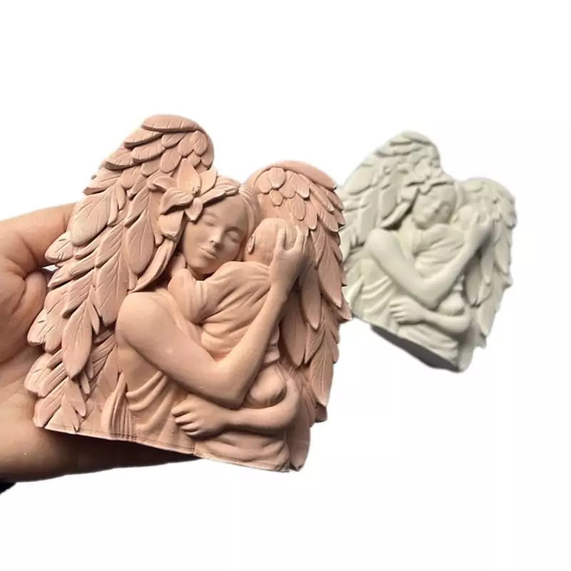 手工雕塑蜡烛 – 母亲拥抱设计(5件套)