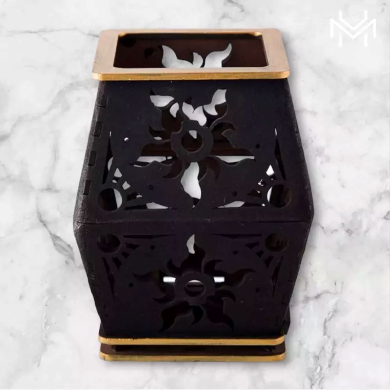 Main image of 手工木质烛台 – 独特且多用途装饰