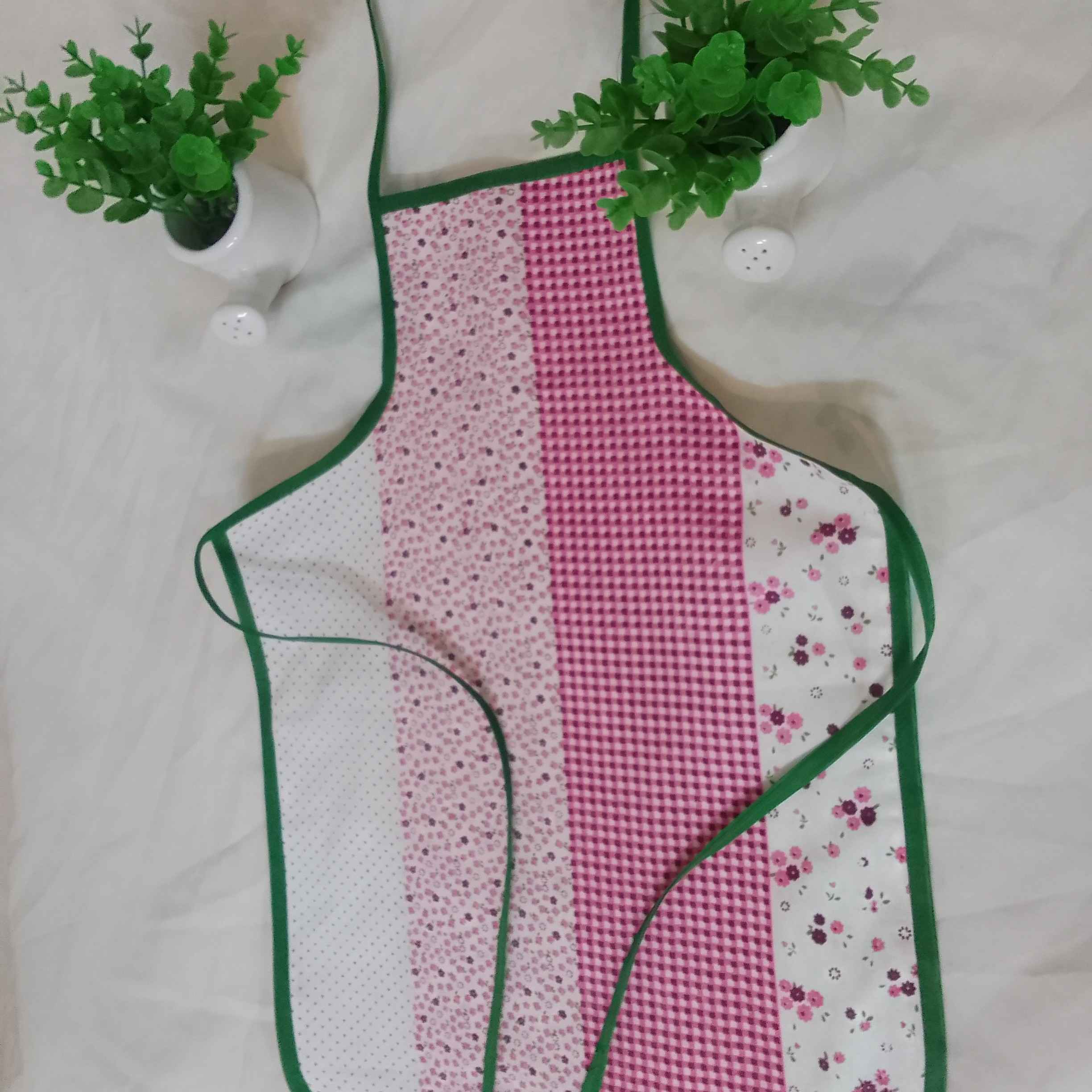 Main image of 儿童厨房围裙——幻想图案