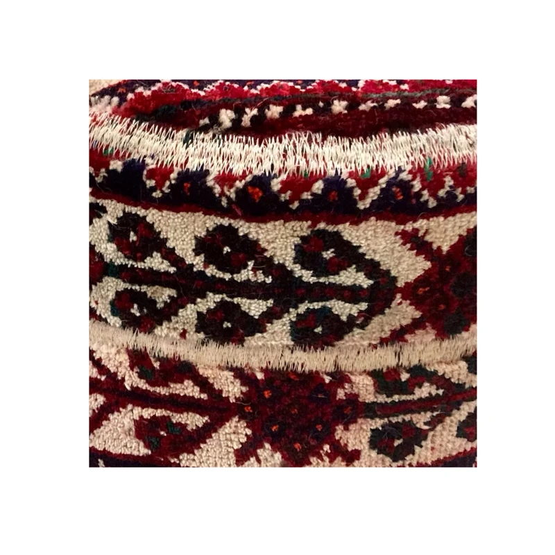 奢华地毯墩 – 经典设计，伊朗工艺