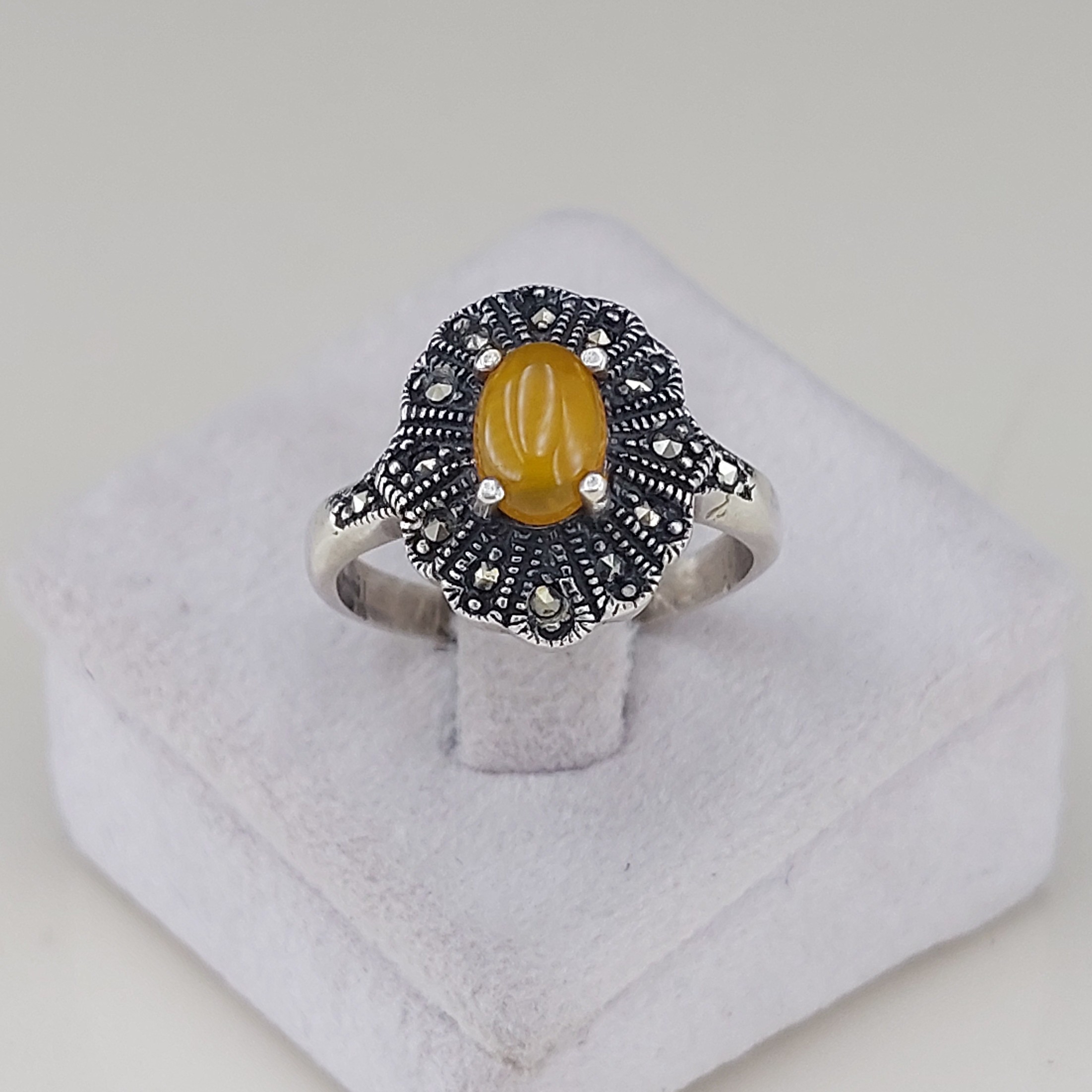 Sharaf al-Shams波斯银戒指 – 优雅的象征