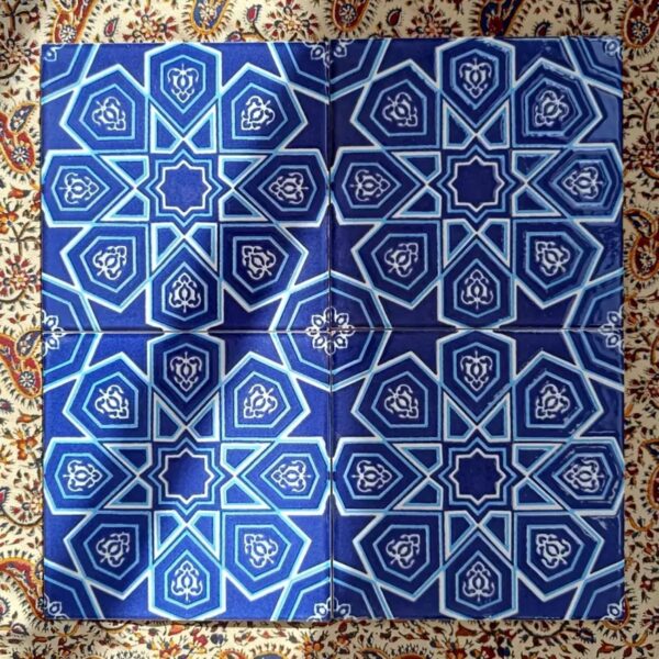 波斯瓷砖 – 受伊朗传统文化启发的优雅陶瓷设计 25 片