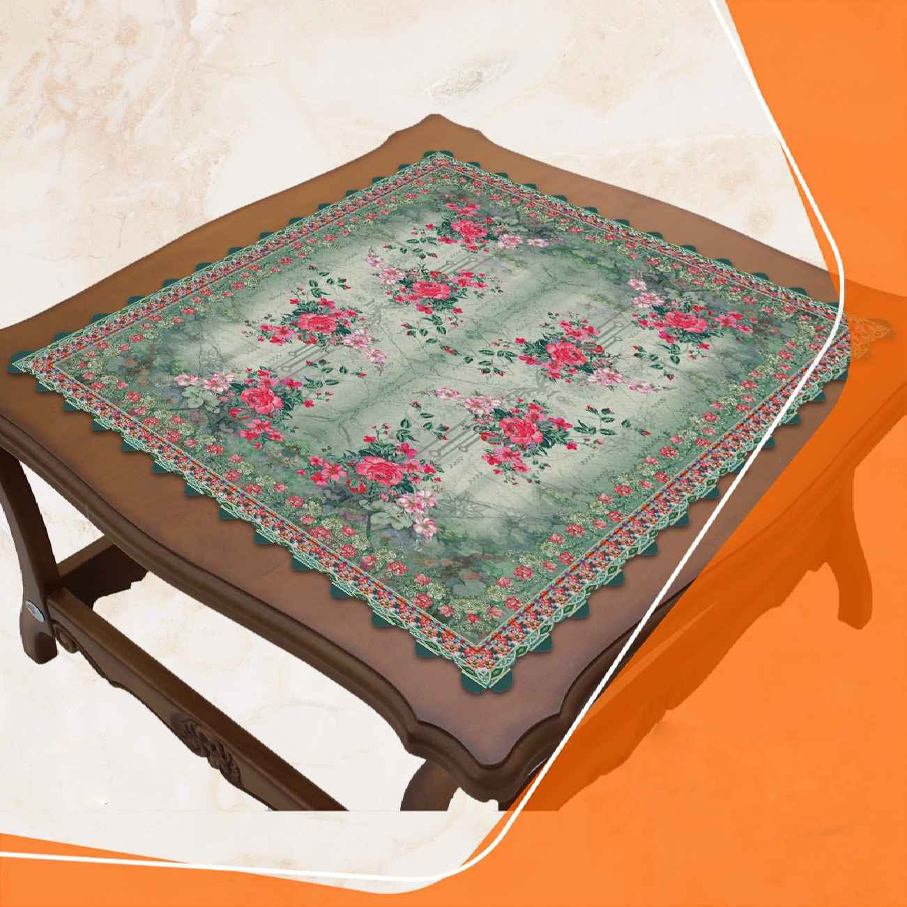 Main image of 玫瑰与天鹅绒 – 粉色花卉桌布，经典装饰