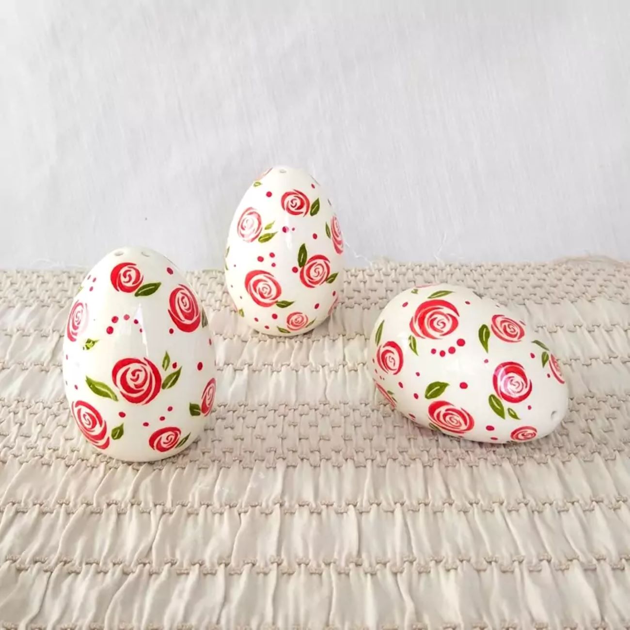 时尚陶瓷盐与胡椒罐 – 蛋形设计