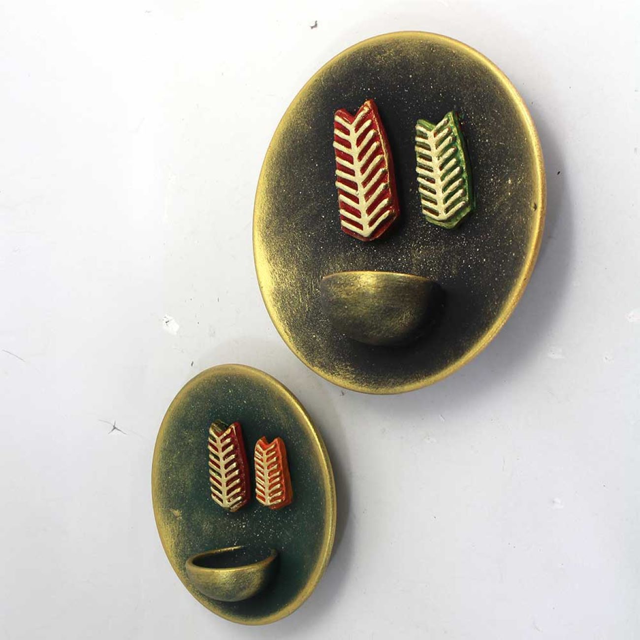 独特手工陶瓷墙盘烛台 – 现代家居装饰理想选择（2 件装）