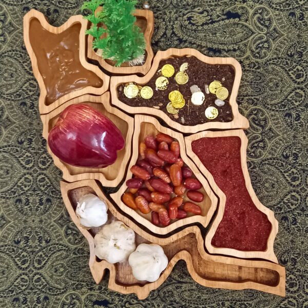 独特木制七辛桌套装 —— 精美伊朗地图设计，彰显文化气息（7 件套）