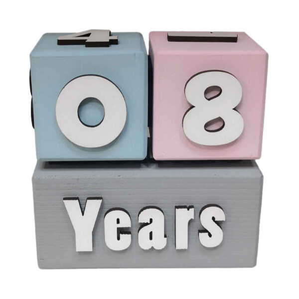 木质立方体桌面日历 – 环保时尚的家庭与办公室解决方案