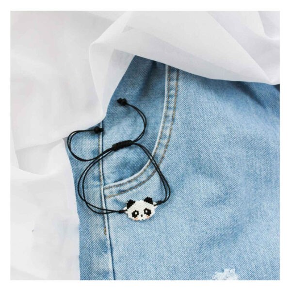 编织串珠手链 – 熊猫图案