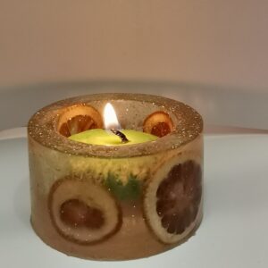 艺术风树脂烛台 – 家居装饰用橙色图案