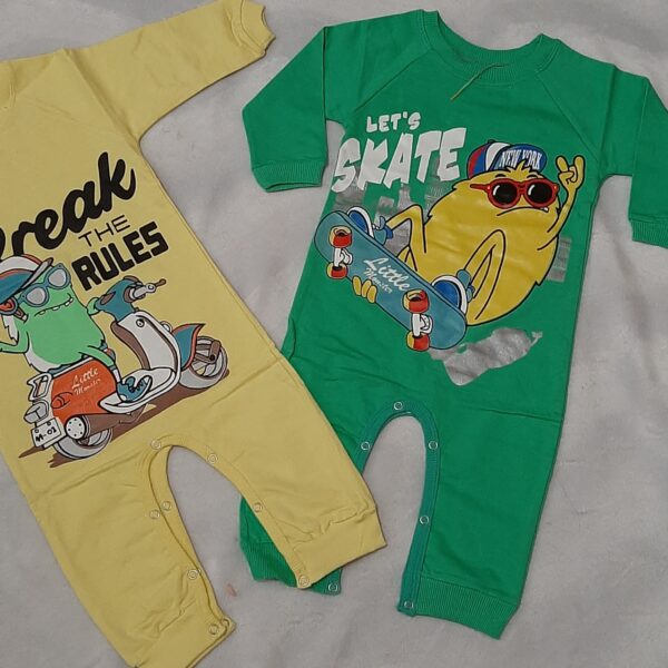 婴儿长袖连体衣 – 小怪兽滑板图案款
