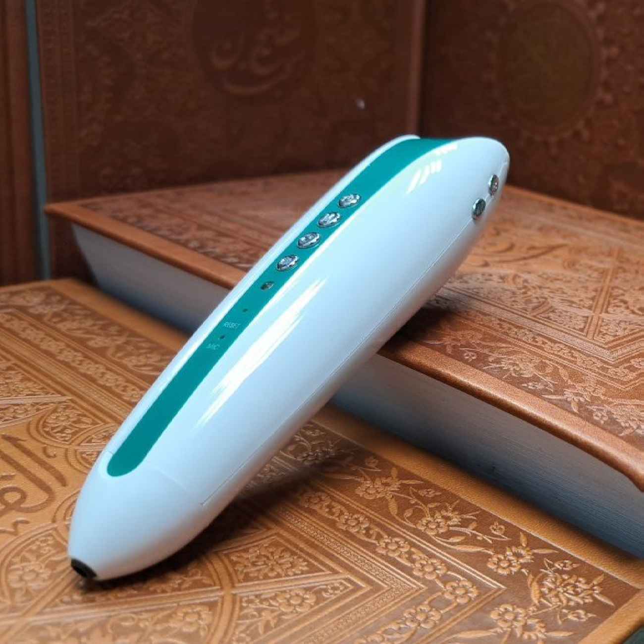 Main image of Basir 古兰经电子笔 32GB – 适合记忆古兰经，采用 Othman Taha 15行书法