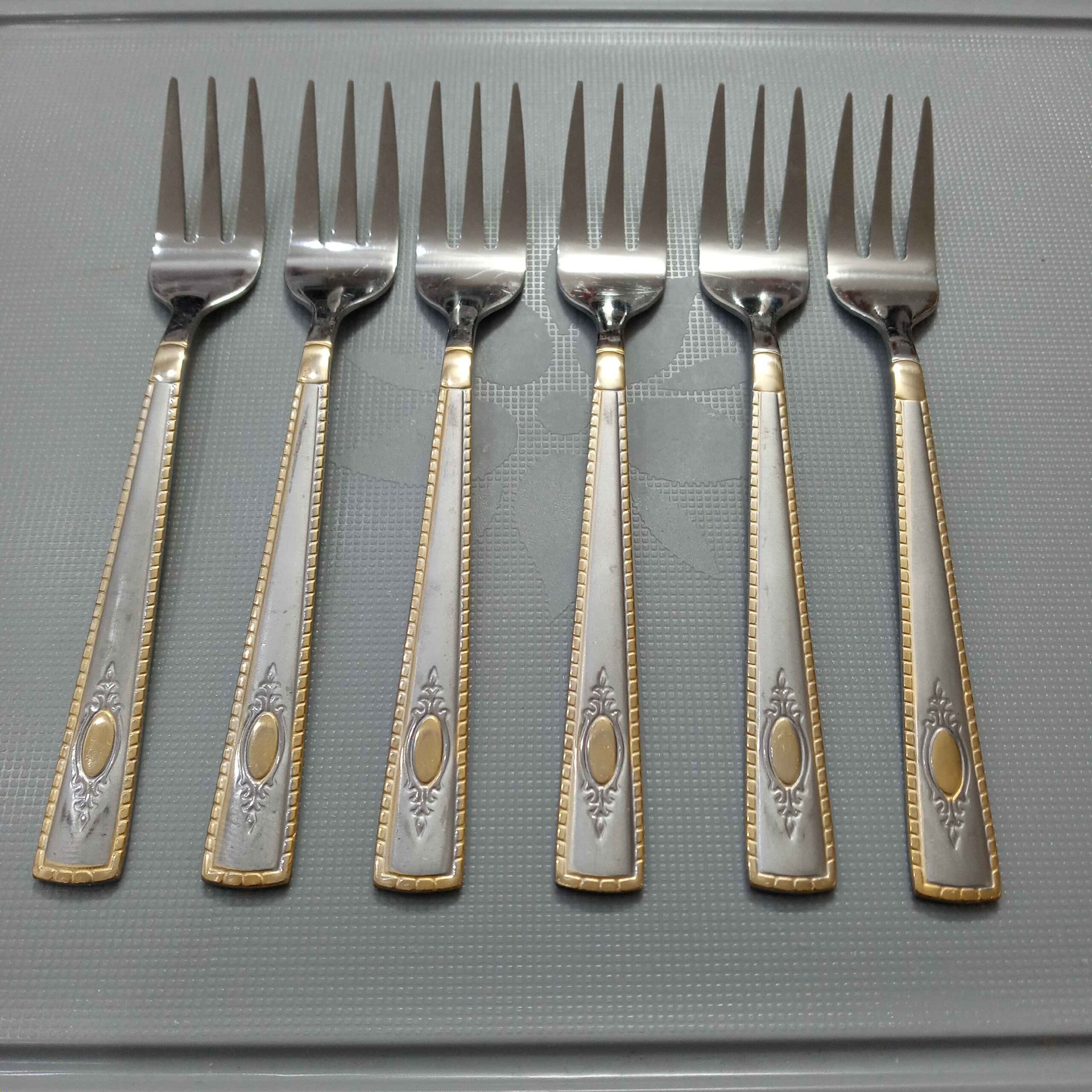 Main image of 经典不锈钢餐叉（6件套）