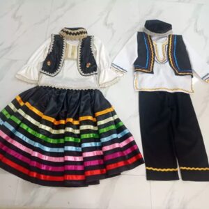 吉拉基传统服饰套装（含帽子） – 适合男孩和女孩