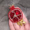 Thumbnail 3: 手工绣珠石榴胸针 – 金叶设计