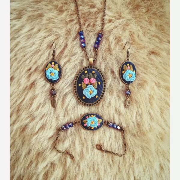 手工刺绣手链、耳环与项链套装 – 艺术气息