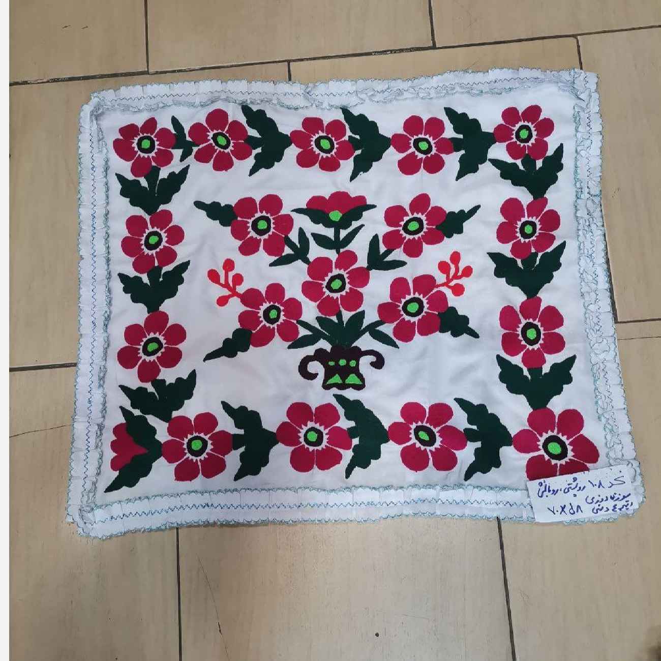 手工刺绣花卉枕套