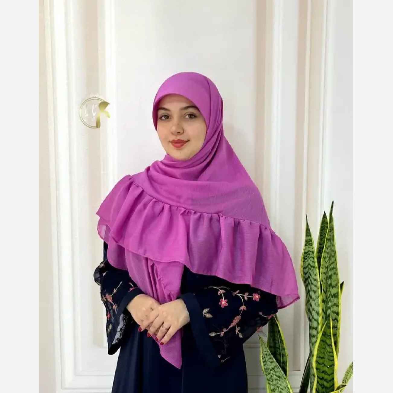 Main image of 女士围巾 – 聚拢设计，洋红色