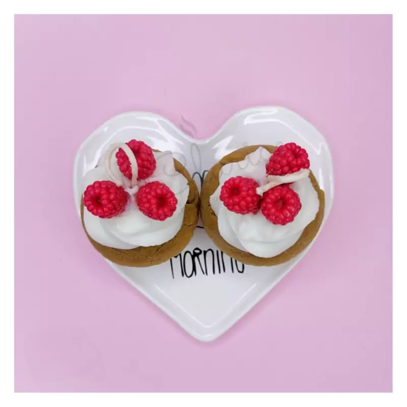 手工杯子蛋糕蜡烛 – 覆盆子与鲜奶油甜美套装（2个）