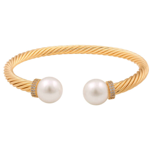 Cuff Bracelet for Modern Women – Chic & Trendy Suitable for Every Occasion